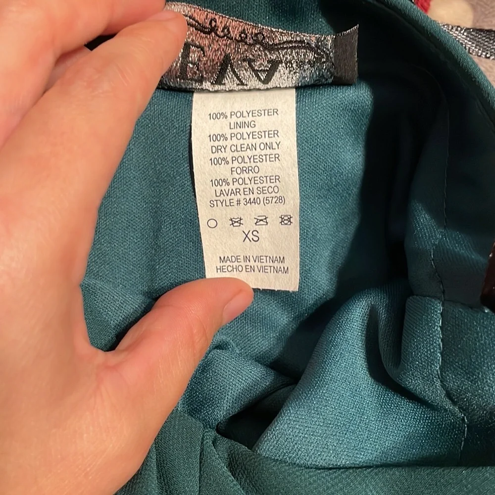 Brand: EVA USA; Color: Hunter Green; Size XS - Picture 4 of 5